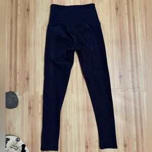 XS Onzie Brand/ Navy ribbed legging